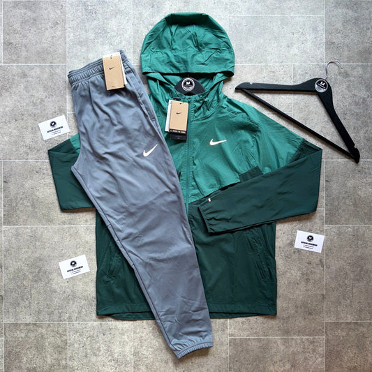 Nike UV x Therma-FIT Challenger set - biocast