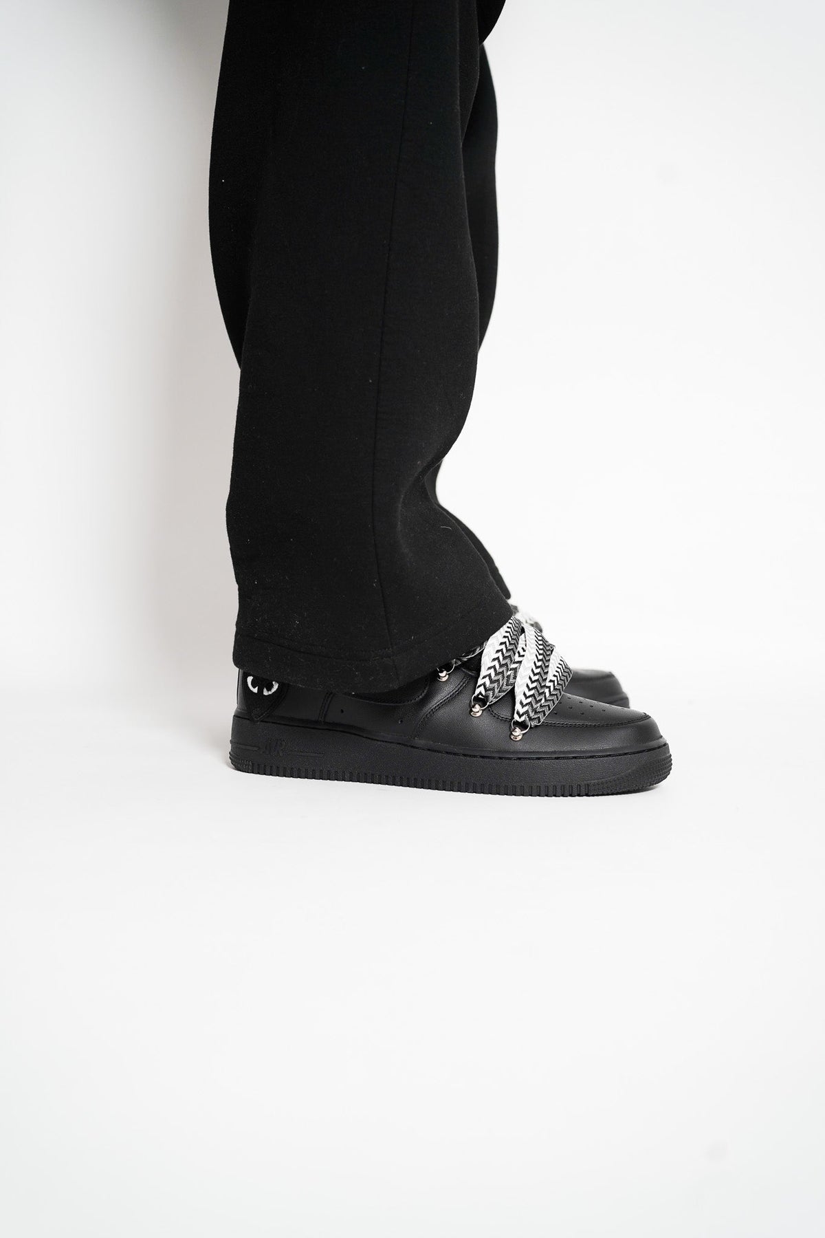 Custom Sneakers Black Love Stride ,, Lanvin Laces ''Black / White